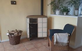 Schöne Ferienwohnung Im alten Gasthaus in Stoltebüll